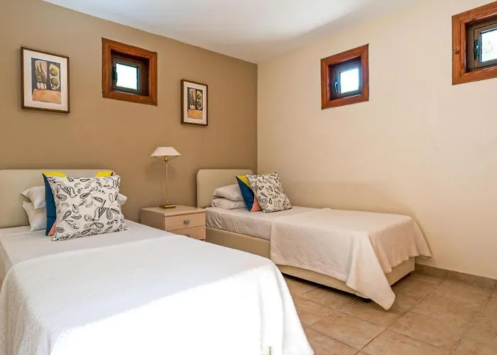 Beautiful Dionysus With Private Pool In Peaceful Location - Aphrodite Hills Villa Kouklia