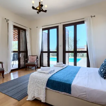 Beautiful Villa Dionysus With Private Pool In Peaceful Location - Aphrodite Hills Villa Kouklia