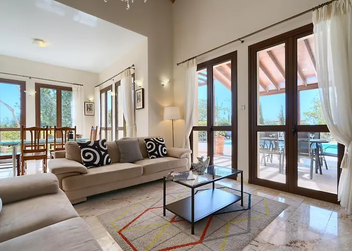 Beautiful Dionysus With Private Pool In Peaceful Location - Aphrodite Hills Kouklia