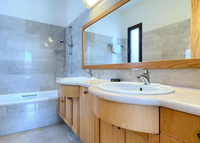 Beautiful Dionysus With Private Pool In Peaceful Location - Aphrodite Hills Kouklia