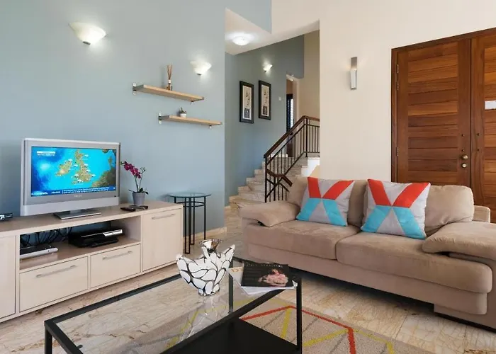 Beautiful Dionysus With Private Pool In Peaceful Location - Aphrodite Hills Kouklia